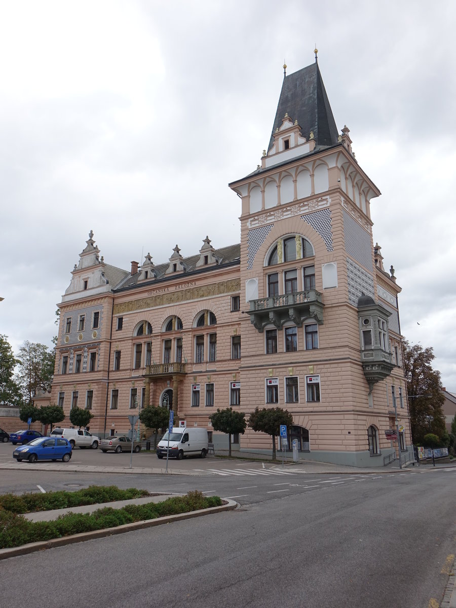 Prelouc / Pritzland, Gebude der brgerlichen Darlehenskasse am Masarykovo Namesti (30.09.2019)