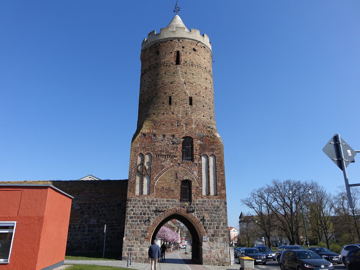 Prenzlau, Blindower Torturm, erbaut im 13. Jahrhundert (11.04.2026)