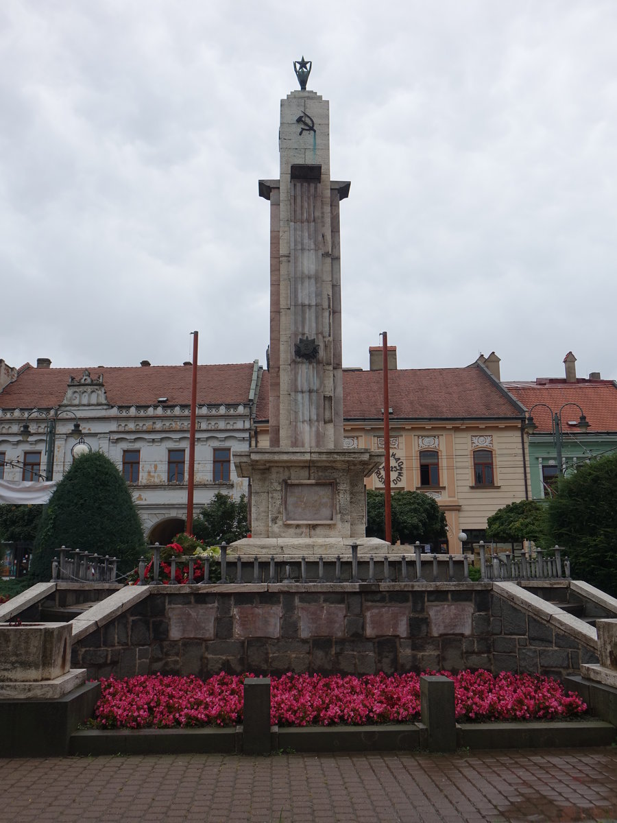 Presov / Esperies, sowjetisches Ehrenmal am Hauptplatz (01.09.2020)