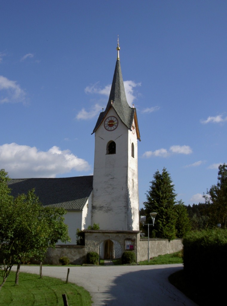 Projern, St. Rubertus Kirche, erbaut ab 1388, barocker Westturm (02.10.2013)