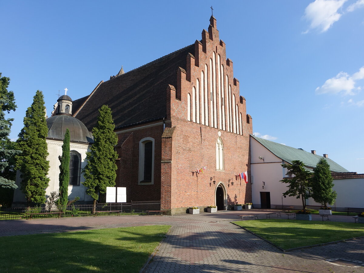 Przeworsk, Bernhardinerklosterkirche, erbaut im 15. Jahrhundert (16.06.2021)