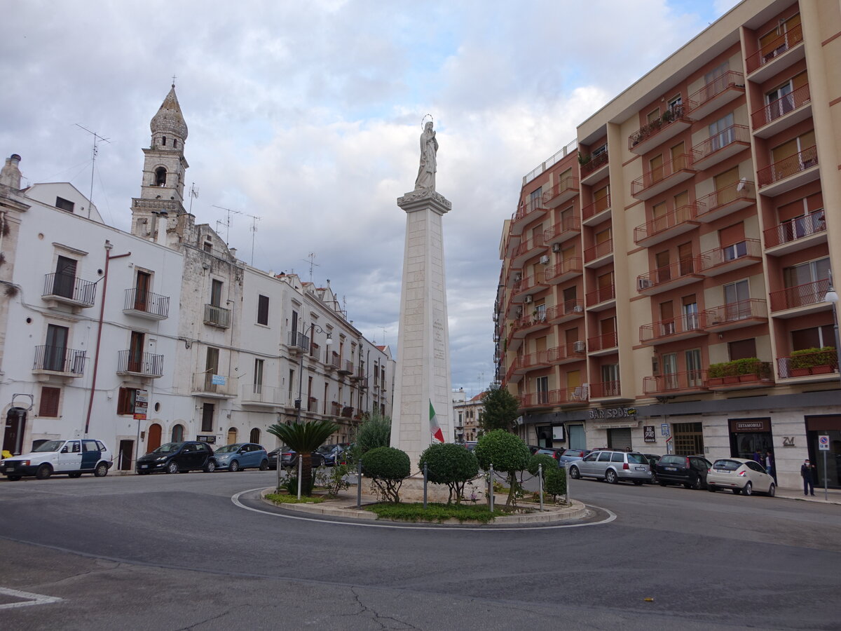 Putignano, Marienstatue an der Via Estramurale a Levante (29.09.2022)