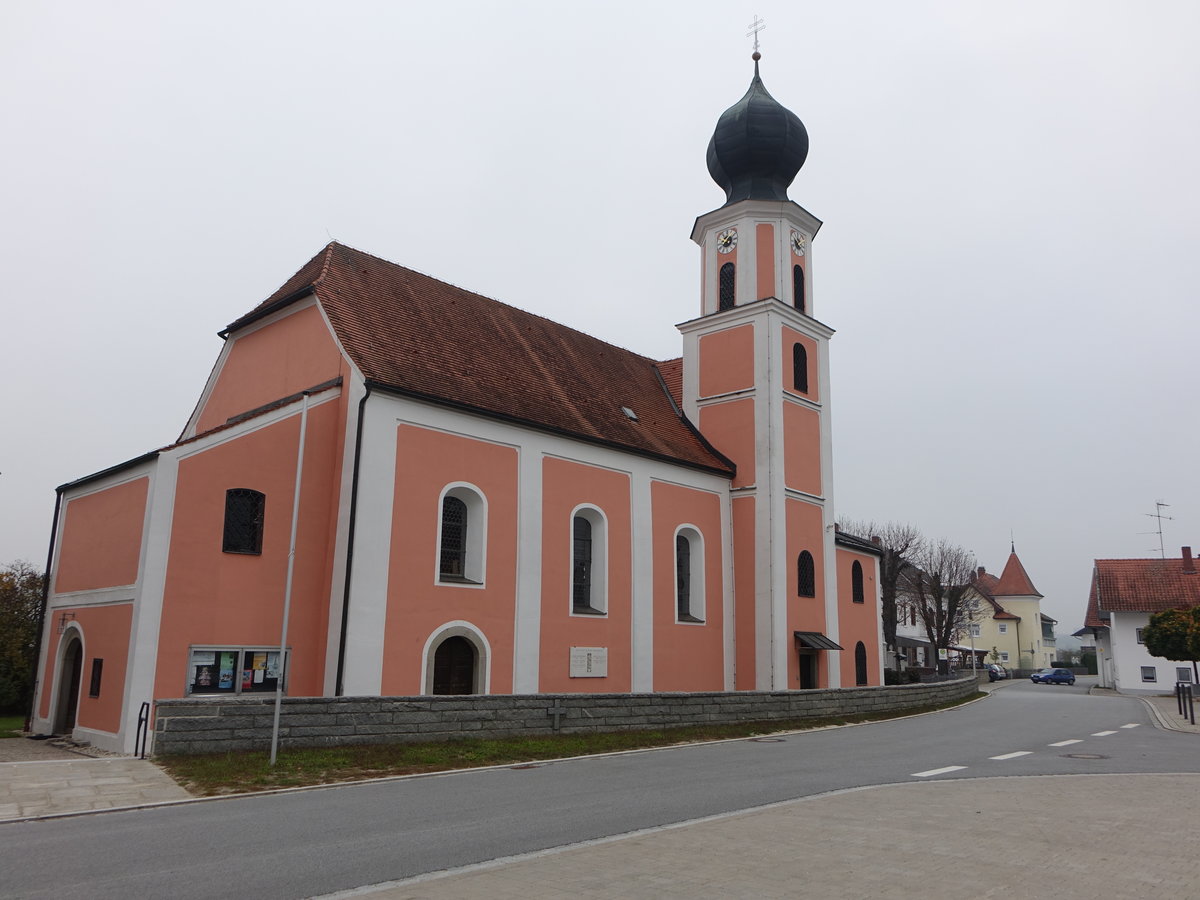 Rainding, kath. Pfarrkirche St. Michael, erbaut von 1700 bis 1715 (20.10.2018)
