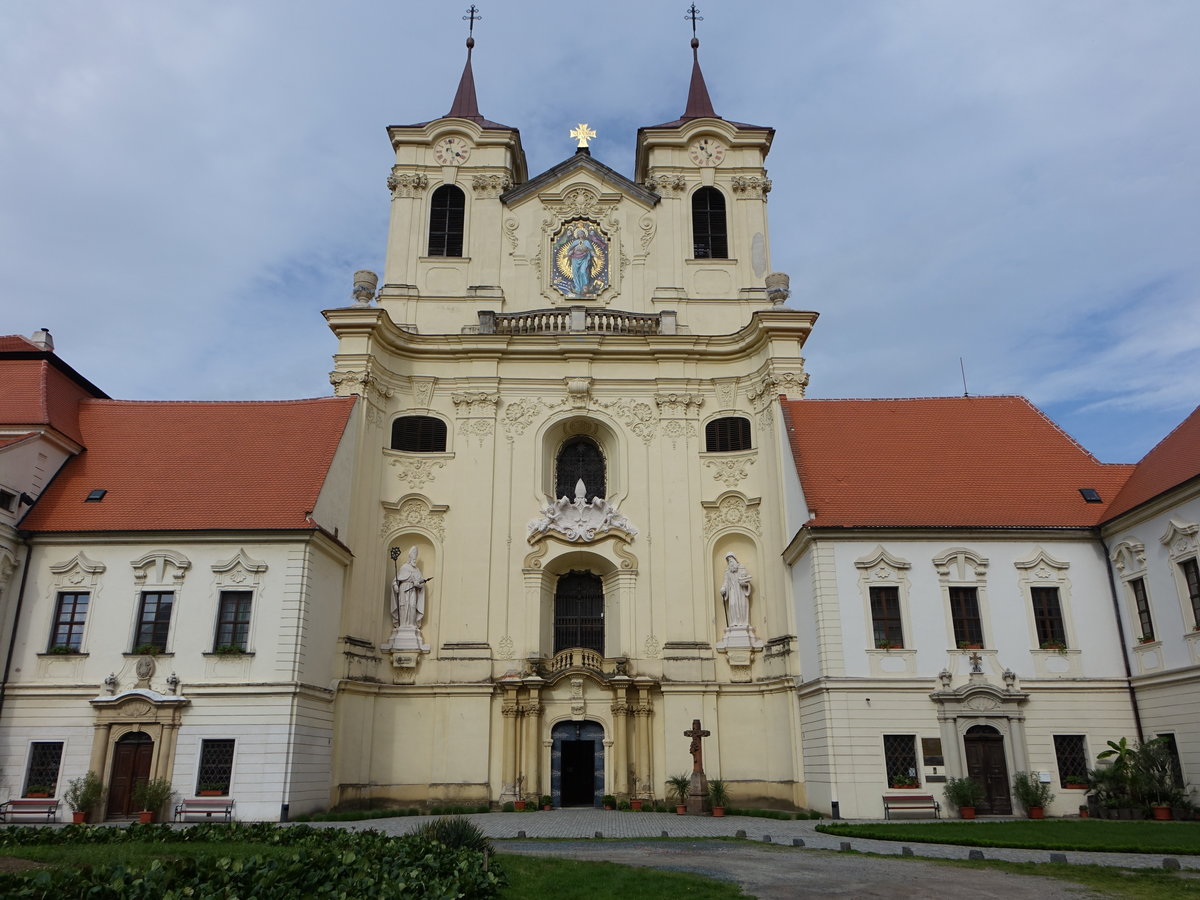 Rajhrad, Abtei Raigern, Klosterkirche St. Peter und Paul, erbaut ab 1721 durch Johann Blasius Santini-Aichl (30.05.2019)