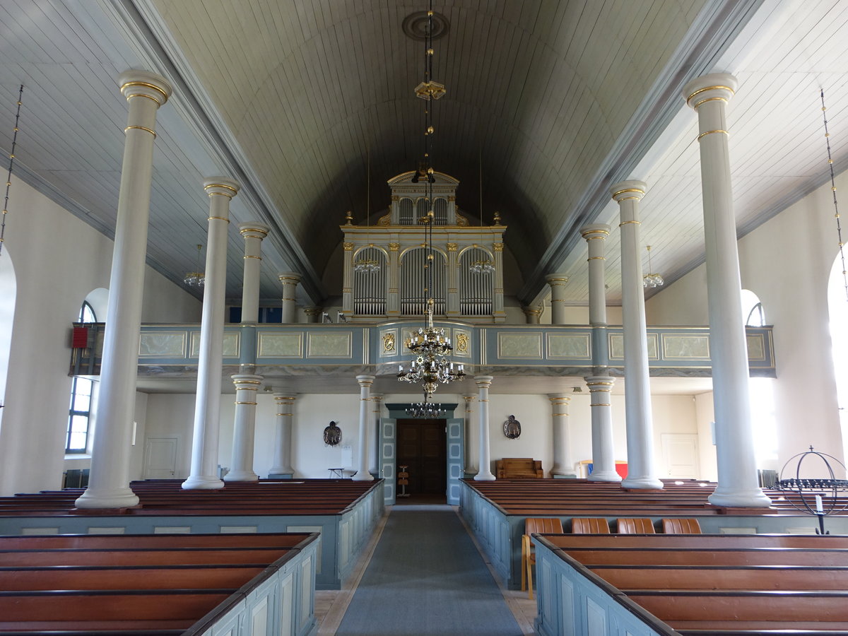 Ramsele, Orgelempore mit Orgel aus dem 19. Jahrhundert in der neuen Ev. Kirche (19.06.2017)