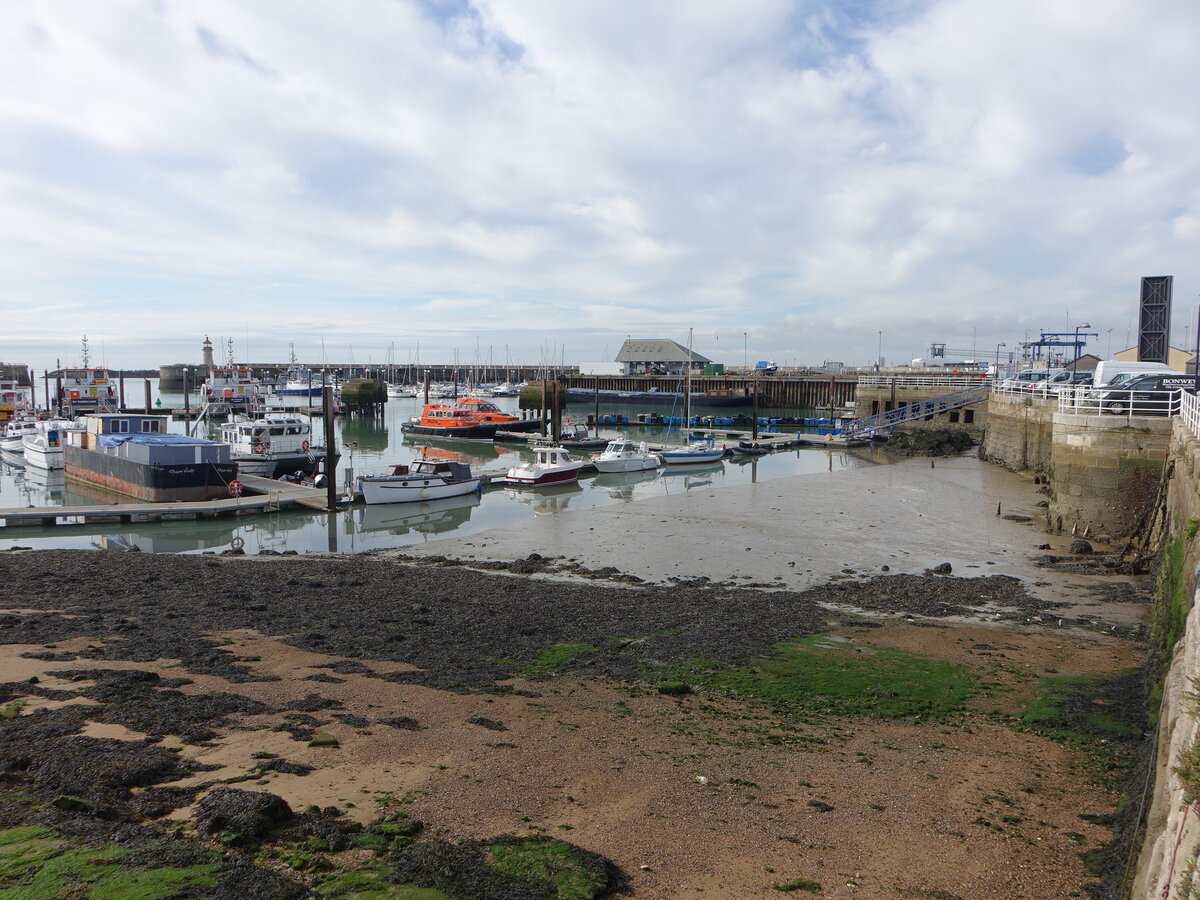 Ramsgate, Ausblick auf die Royal Harbour Marina (02.09.2023)