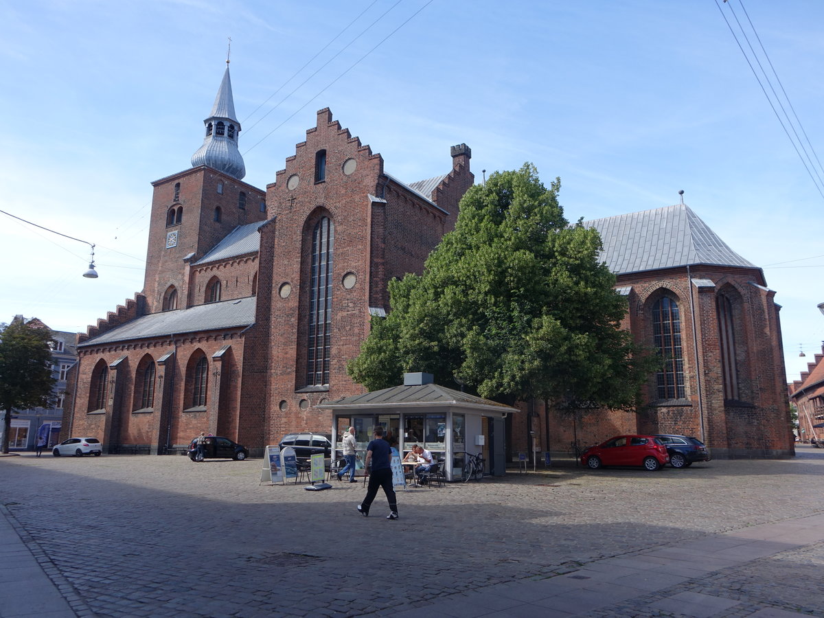 Randers, Ev. St.-Mortens-Kirche, erbaut im 15. Jahrhundert (07.06.2018)