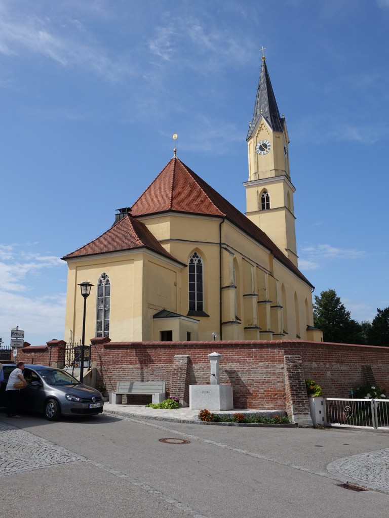 Ranoldsberg, Maria Himmelfahrt Kirche, sptgotische Saalkirche, erbaut bis 1507, neugotischer Ausbau von 1864 bis 1884 (15.08.2015)