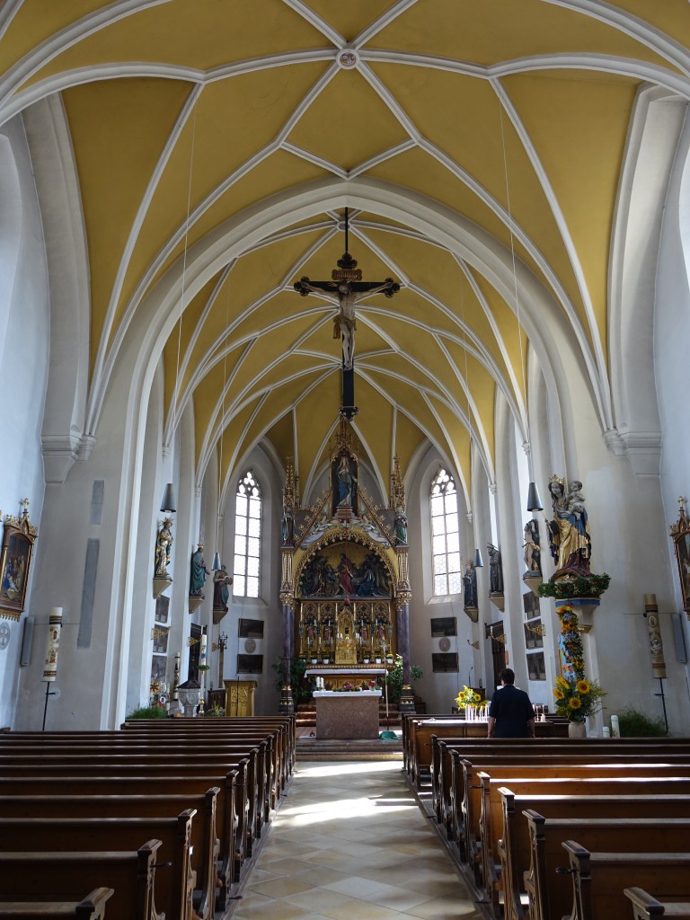 Ranoldsberg, neugotischer Innenraum der Maria Himmelfahrt Kirche (15.08.2015)