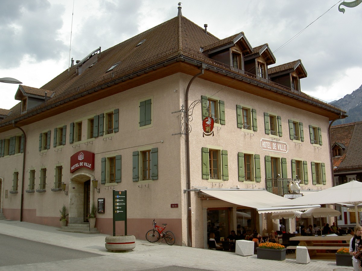 Rathaus von 1912 von Chateau-D´Oex (27.05.2012)