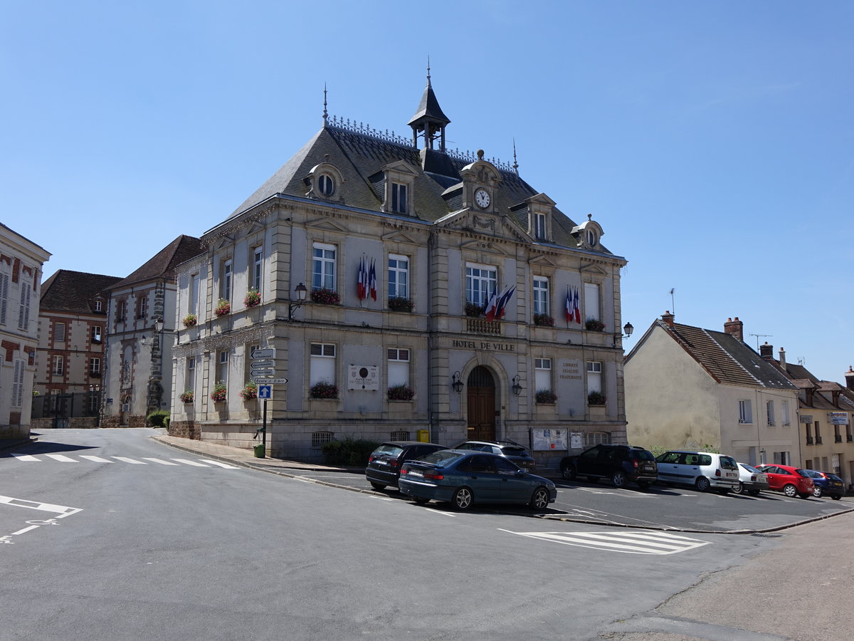Rathaus von Montmirail (09.07.2016)