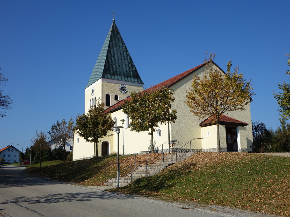 Rathsmannsdorf, kath. Pfarrkirche St. Ulrich, erbaut bis 1937 durch Michael Kurz (22.10.2018)