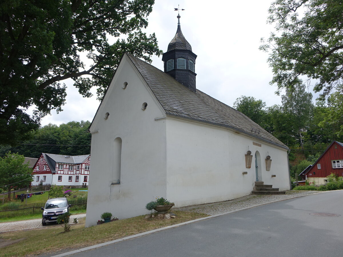 Raun, evangelische Dorfkirche, erbaut im 16. Jahrhundert (22.07.2023)
