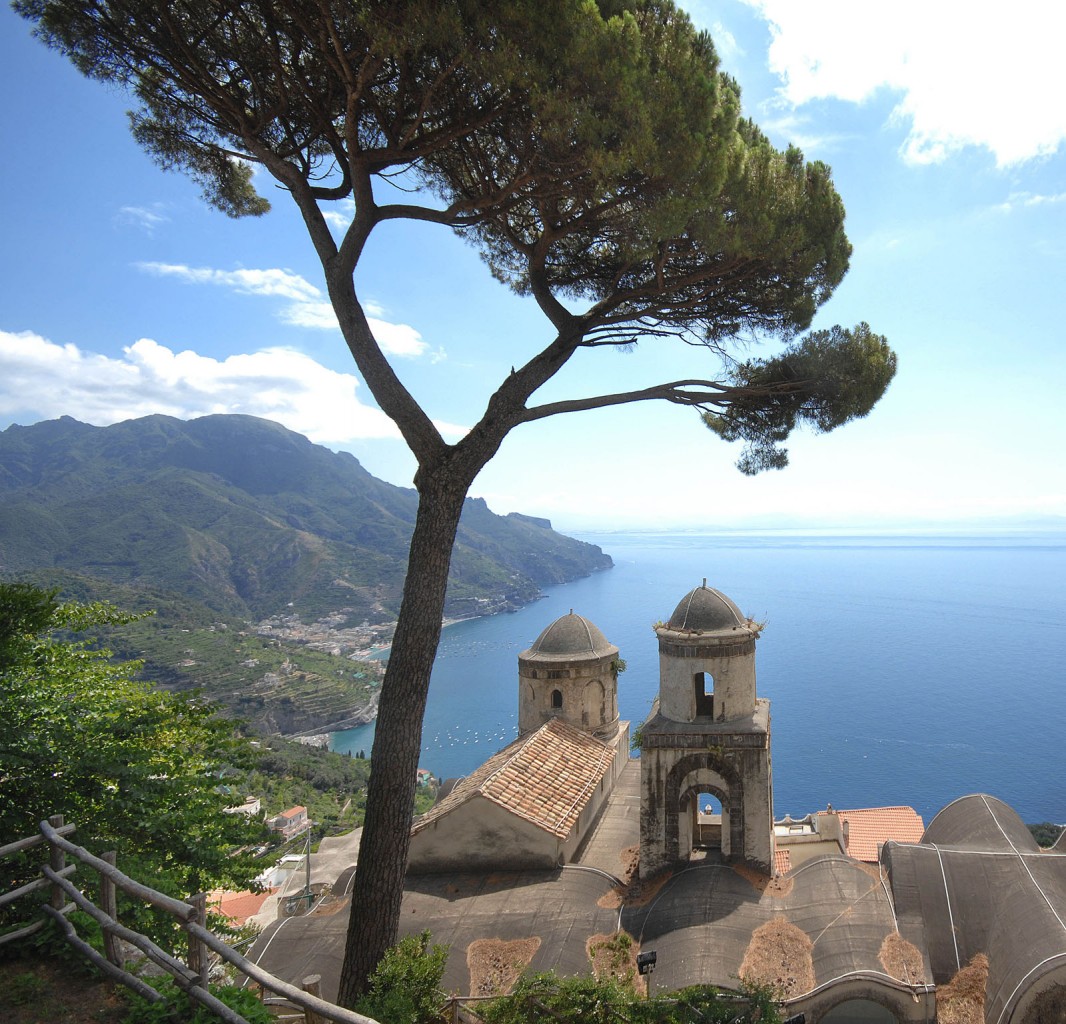 Ravello von Villa Rufolo aus gesehen. Aufnahmedatum: 27. Juli 2011.