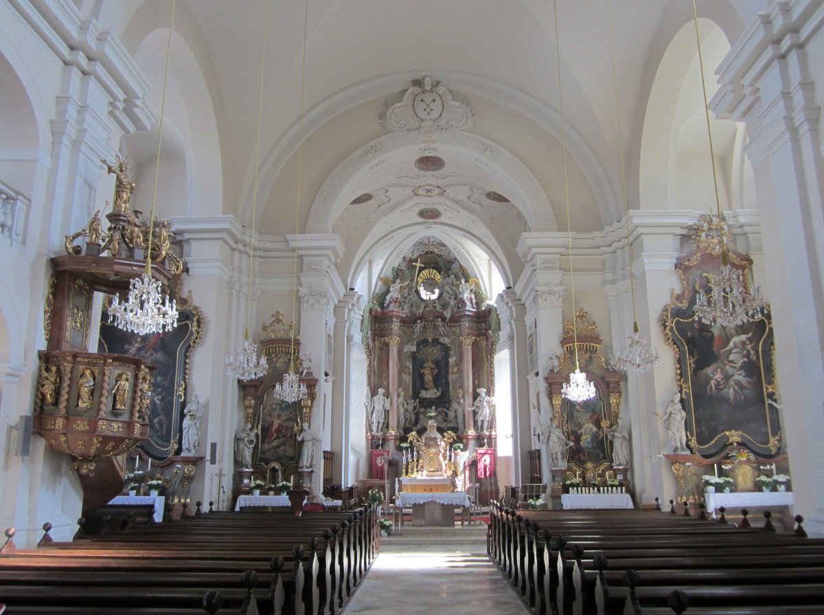 Ravelsbach, barocke Altre der Pfarrkirche Maria Himmelfahrt (20.04.2014)