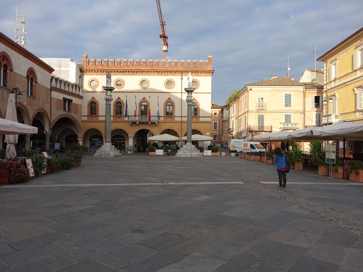 Ravenna, Palazzo an der Piazza del Popolo (20.09.2019)