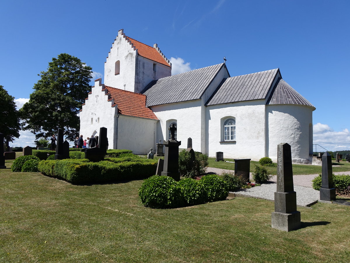 Ravlunda, Ev. Kirche, erbaut im 13. Jahrhundert (11.06.2016)