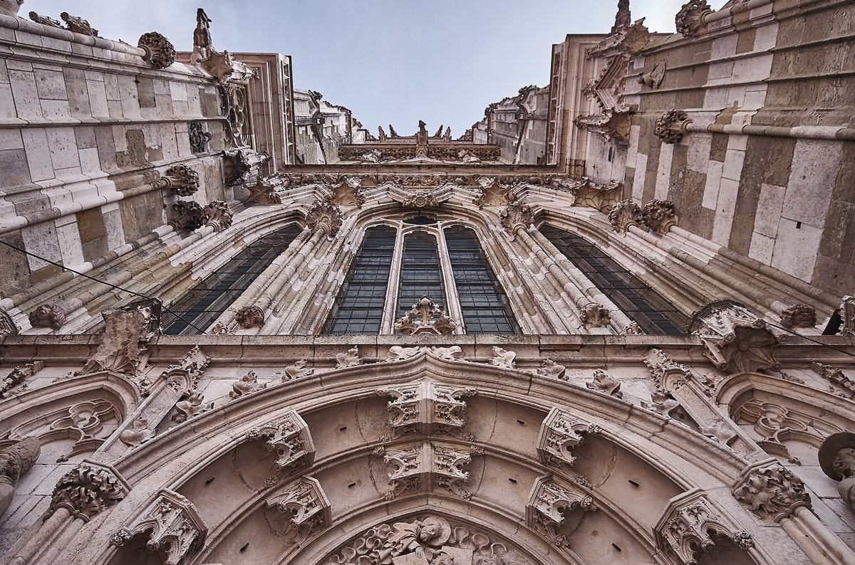 Regensburg, Dom St. Peter am Domplatz am 3.4.2016.