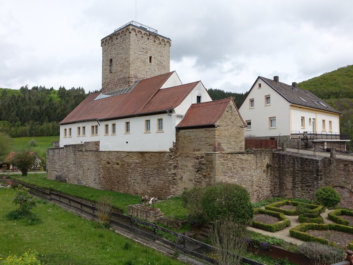 Reipoltskirchen, Wasserburg, Sitz der Herren von Hohenfels-Reipoltskirchen, erbaut ab 1276 (15.05.2021)