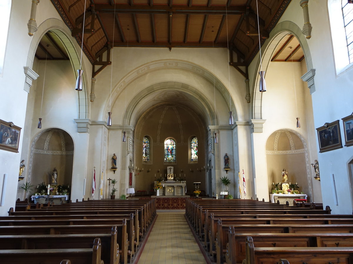 Reiterswiesen, Innenraum der kath. St. Laurentius Kirche (08.07.2018)