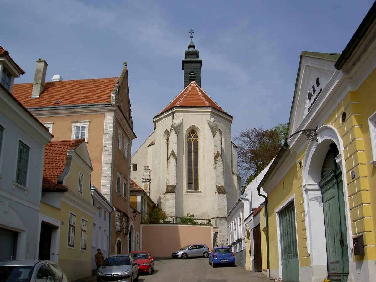 Retz, Dominikanerkirche, erbaut 1295, Chor mit Sternrippengewlbe (19.04.2014)