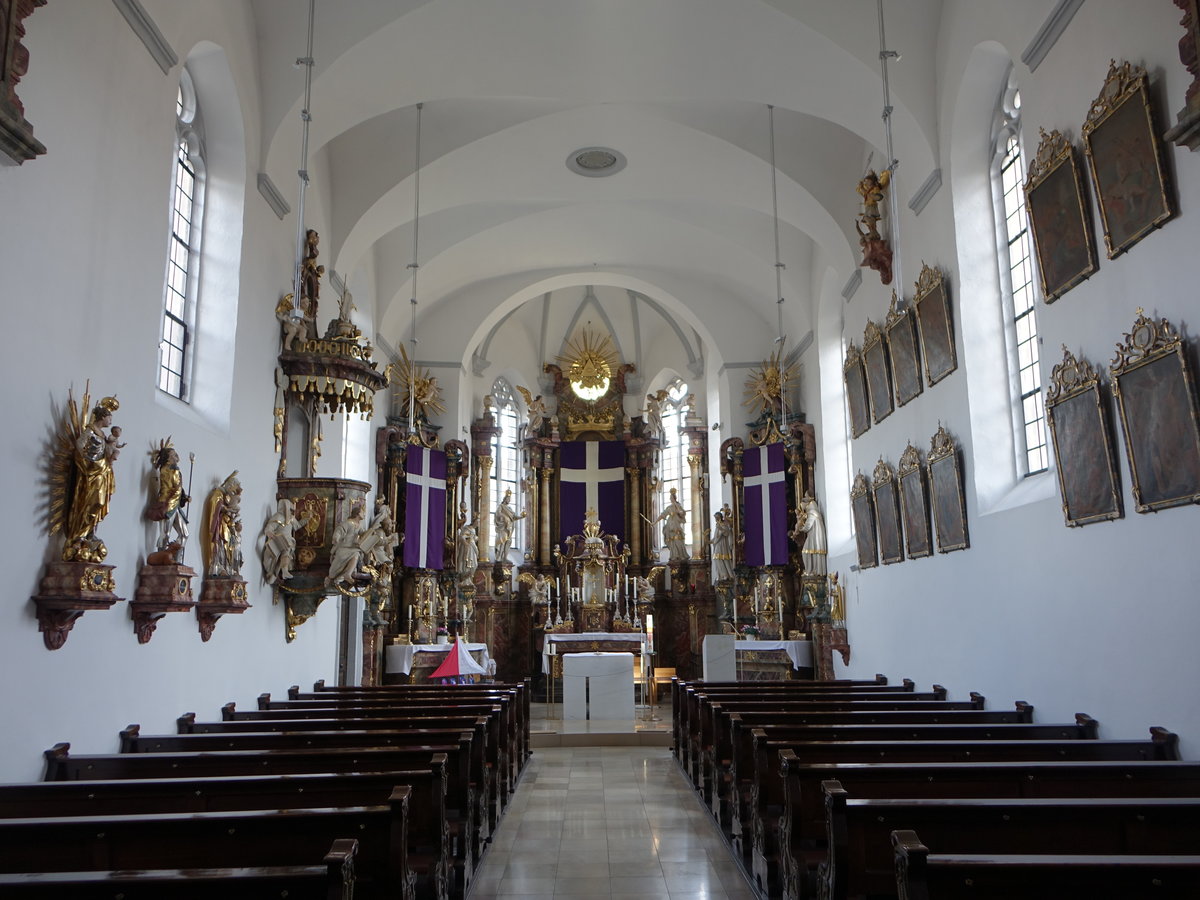 Reundorf, barocke Kanzel und Altre in der kath. Pfarrkirche St. Otto (11.03.2018)