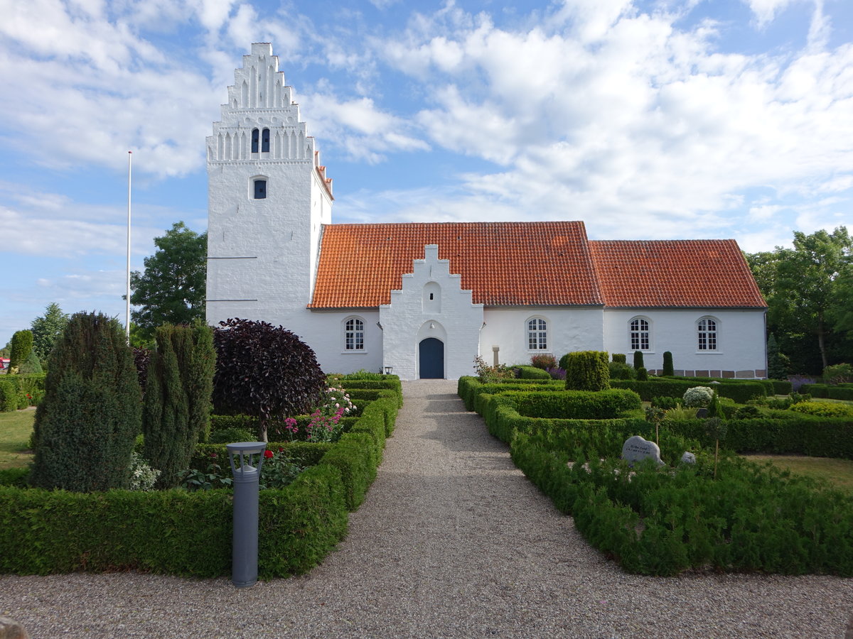 Revninge, romanische Ev. Kirche, erbaut um 1100 (06.06.2018)
