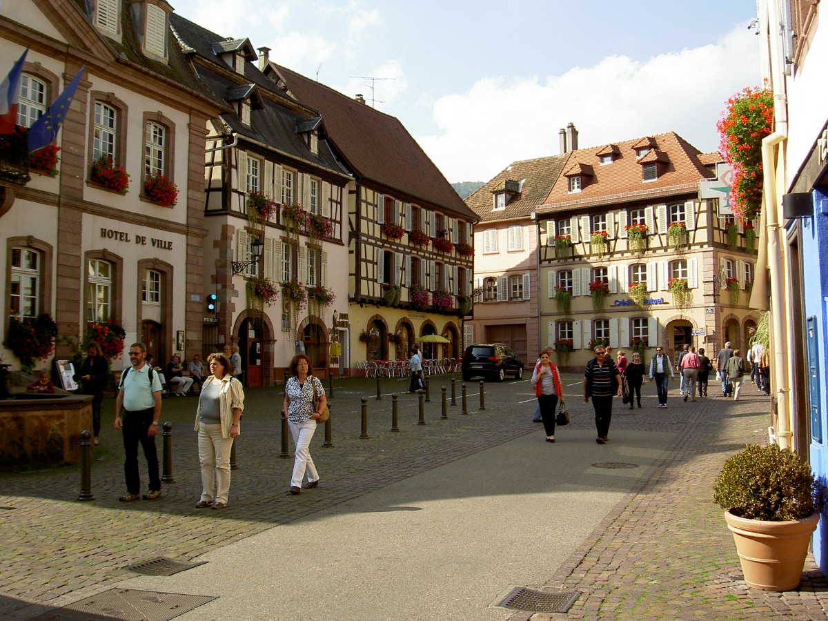 Ribeauville, Place Hotel de Ville (04.10.2014)