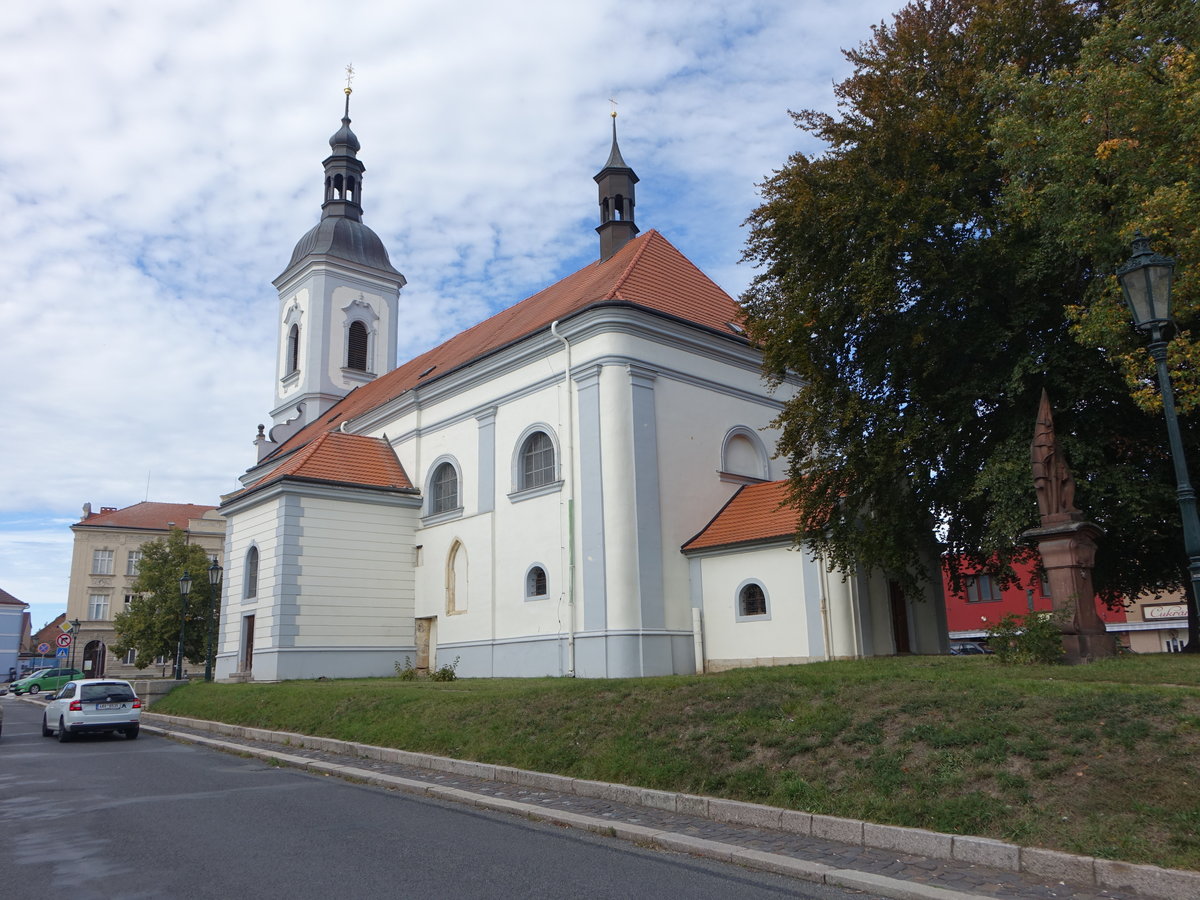Ricany / Ritschan, Pfarrkirche St. Peter und Paul am Masarykovo Namesti (01.10.2019)