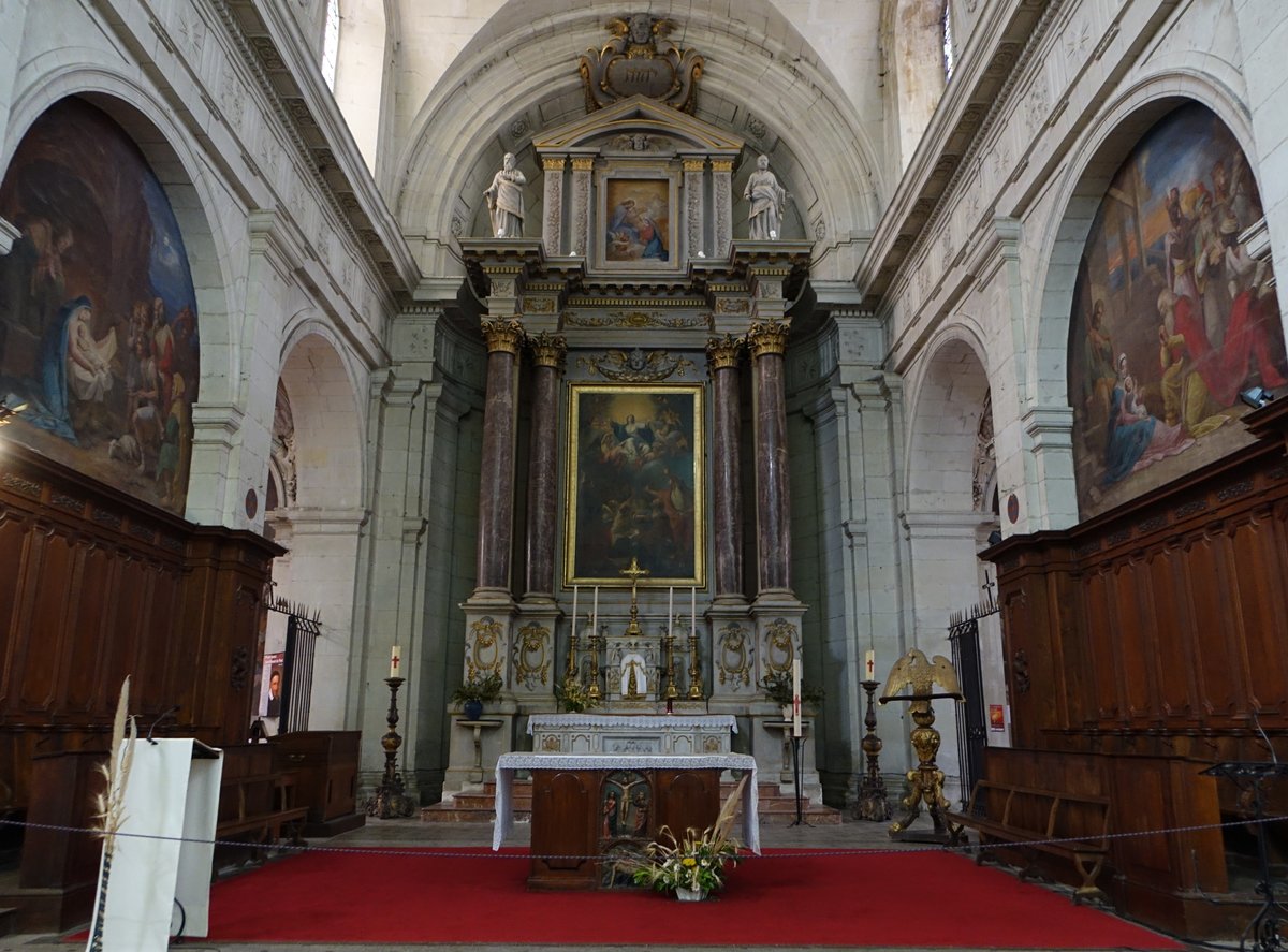 Richelieu, Hochalter in der Pfarrkirche Notre Dame, Kirche erbaut bis 1635 durch Pierre Le Mercier (08.07.2017)