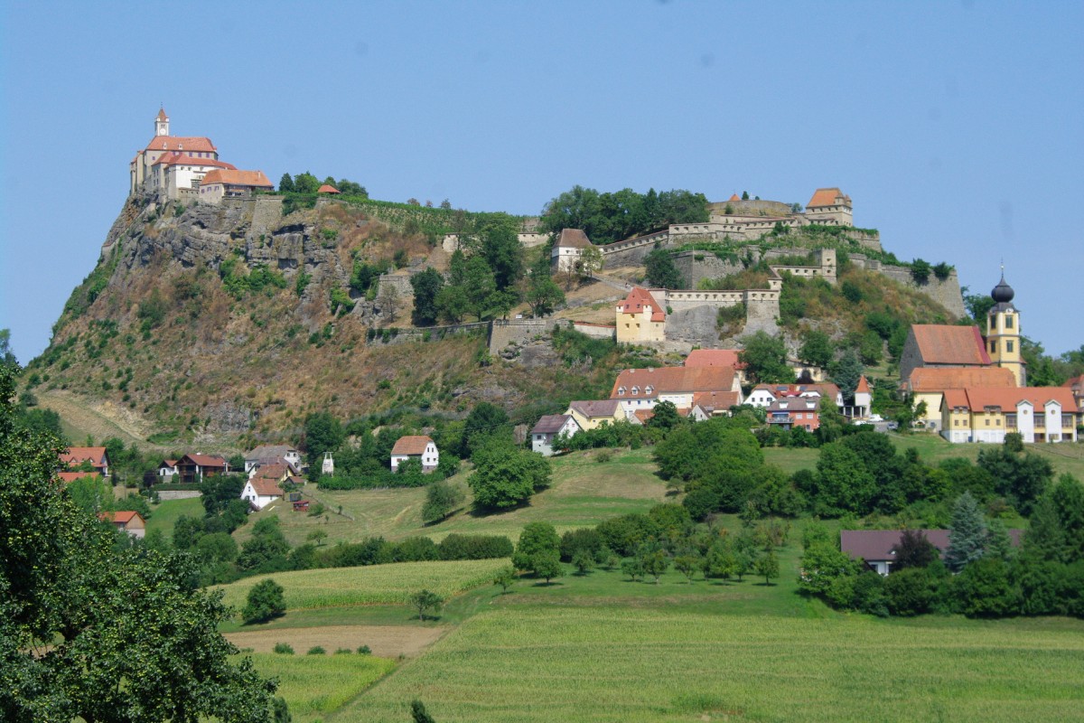 Riegersburg mit Feste und Pfarrkirche St. Martin (21.08.2013)