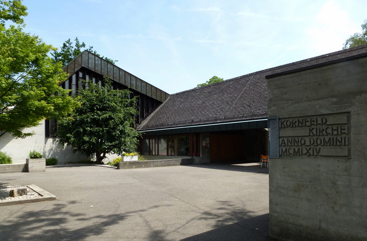Riehen, die evangelisch-reformierte Kornfeldkirche, 1959-64 erbaut, Architekt war Max Moser, Juni 2015