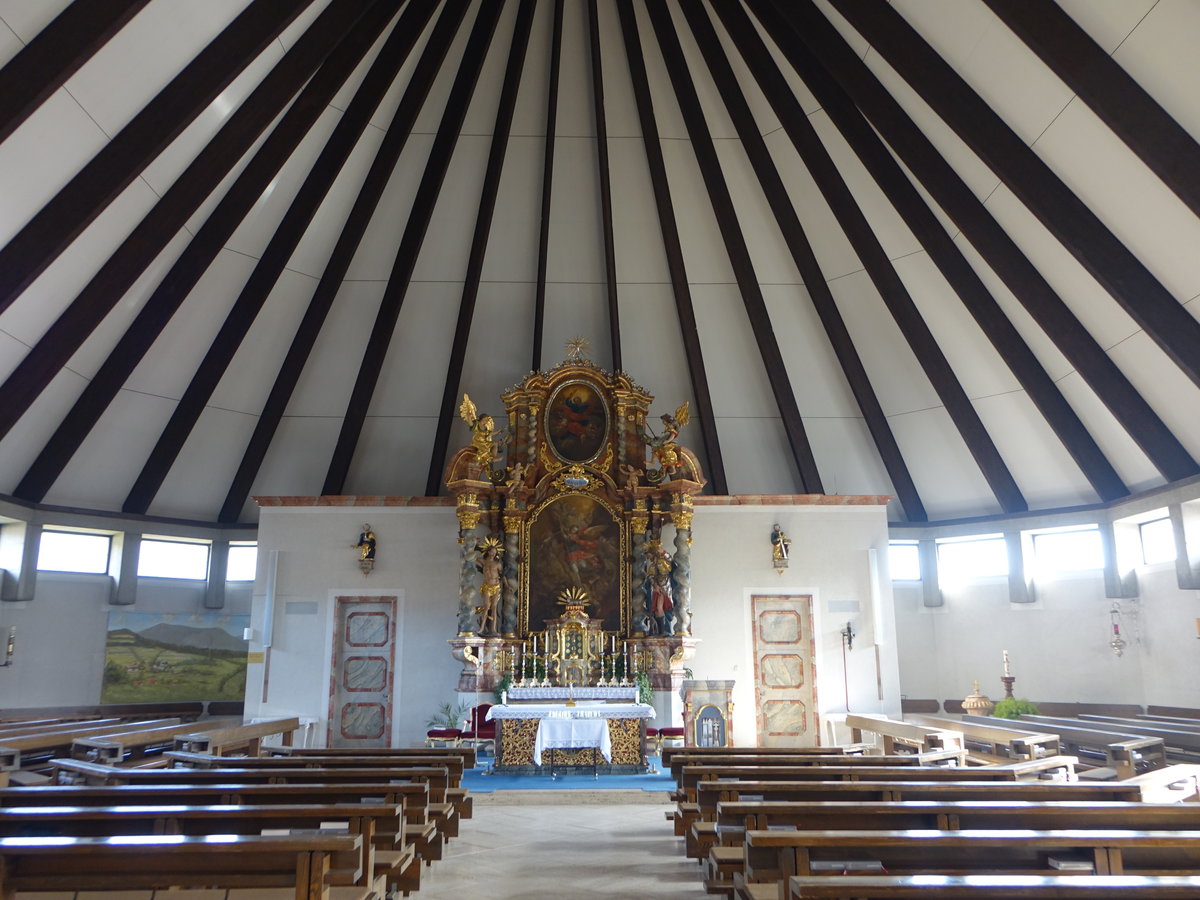 Rimbach, Hochaltar in der kath. Pfarrkirche St. Michael (05.11.2017)