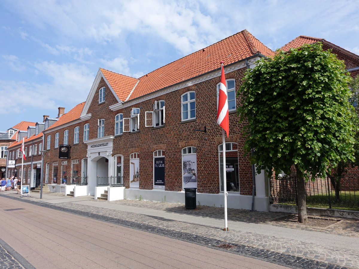 Ringkobing, Hojskolehotel in der Algade Strae (09.06.2018)