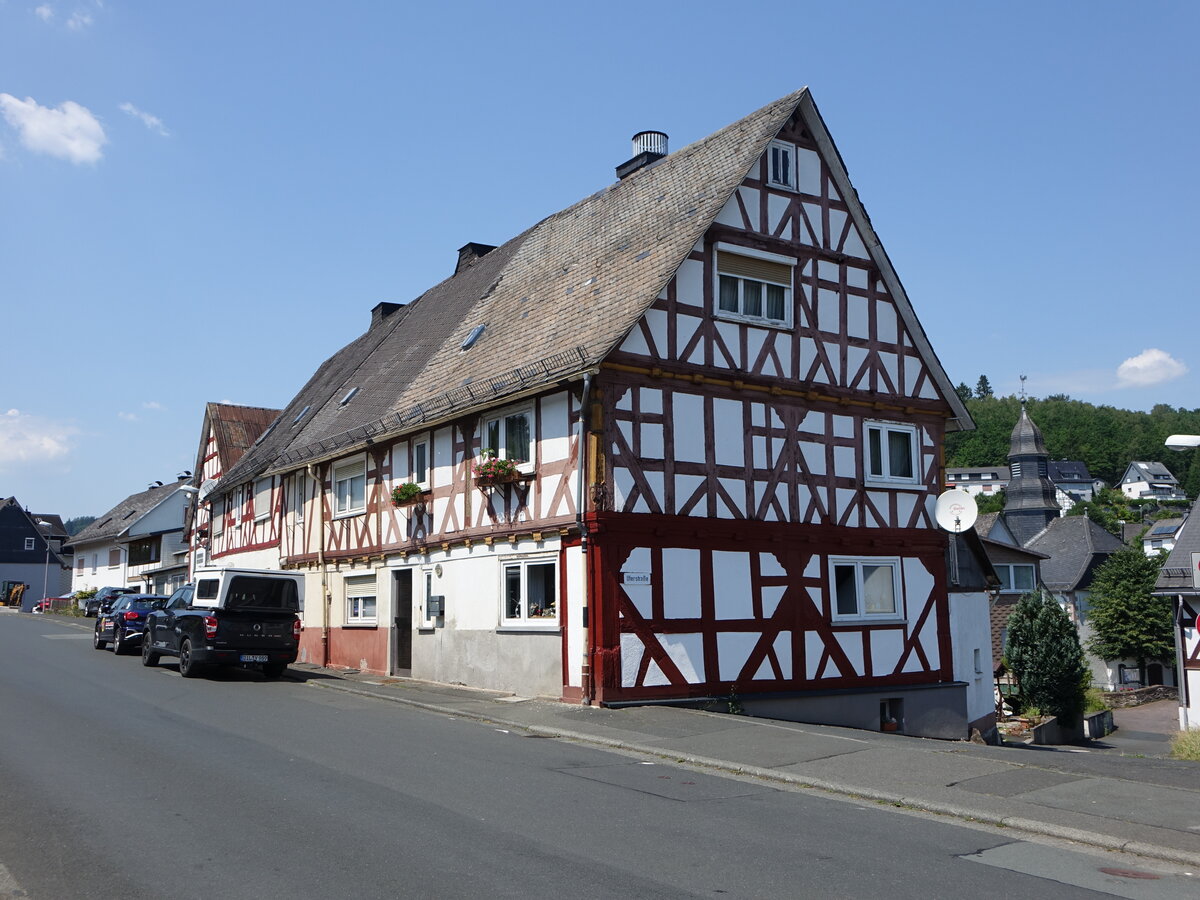 Rittershausen, Fachwerkh�user in der Siegener Stra�e (27.06.2026)