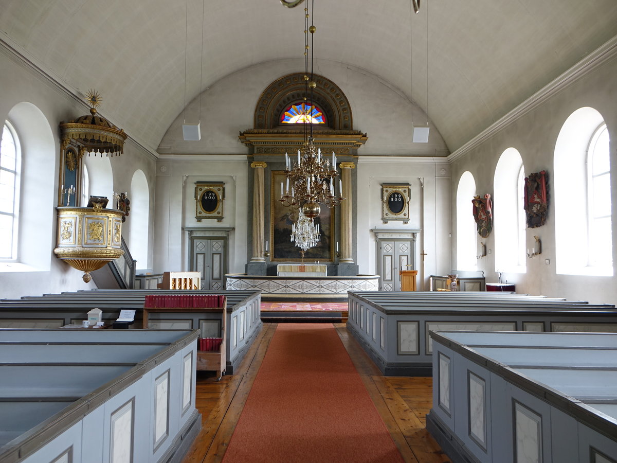 Rök, neuklassizistischer Innenraum der Ev. Kirche (15.06.2017)