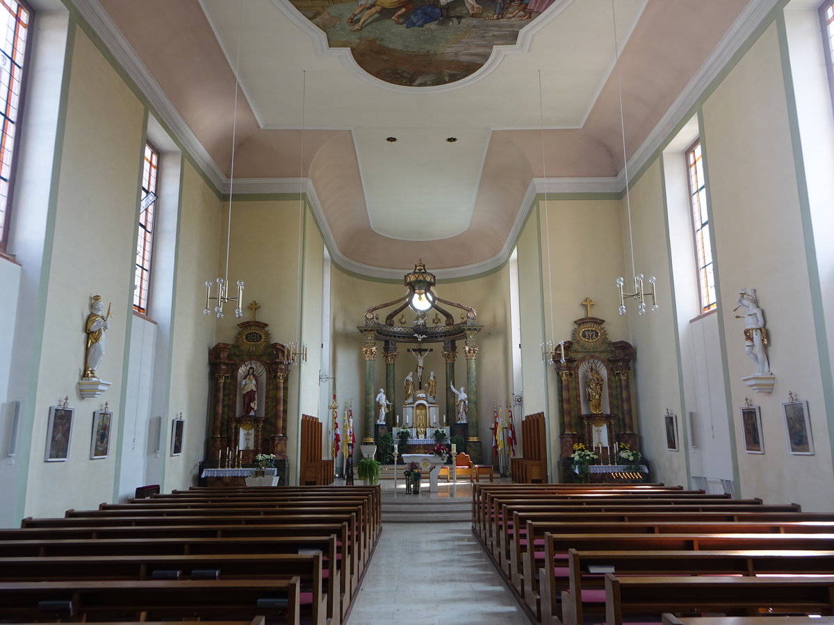 Rllbach, Innenraum der kath. Pfarrkirche St. Peter und Paul (13.05.2018)