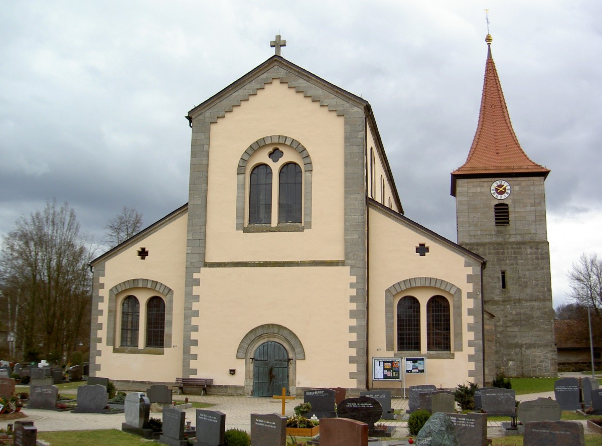 Rttenbach, Kath. Pfarrkirche St. Mauritius, Turm 15. Jahrhundert, Langhaus erbaut von 1844 bis 1850 (09.02.2014)