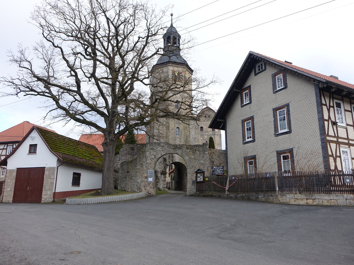 Rohr, Kirchenburg mit Pfarrkirche St. Michaelis, erbaut von 815 bis 820 (26.02.2022)