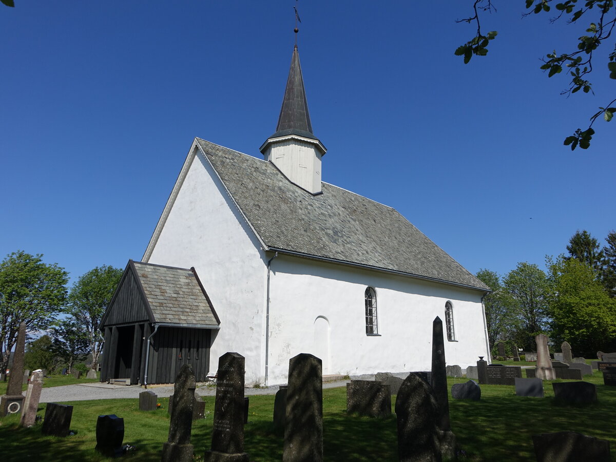 Rokke, evangelische Kirche, erbaut im 12. Jahrhundert, restauriert 1966 (20.05.2023)