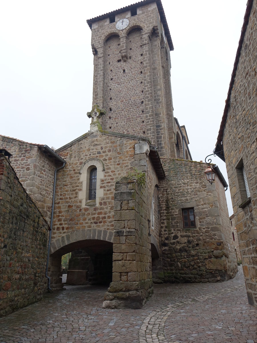Romanische Kirche von Marols, erbaut im 12. Jahrhundert (19.09.2016)
