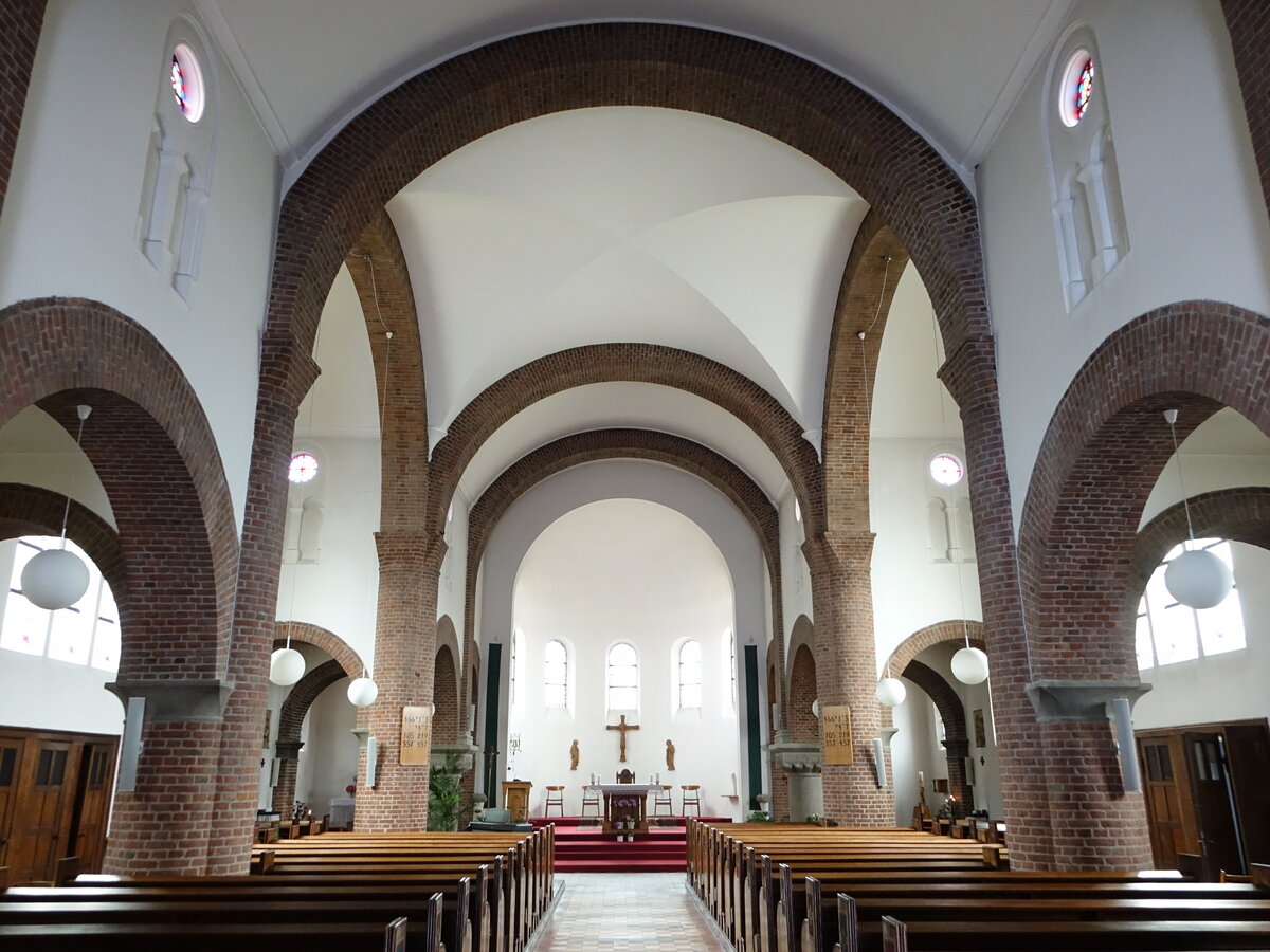 Roskilde, Innenraum der St. Ibs Kirche, erbaut im 12. Jahrhundert (21.07.2021)