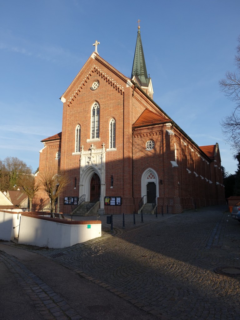 Rottenburg a. d. Laaber, kath. St. Georg Kirche, Staffelhalle mit eingezogenem Chor, neugotischer Blankziegelbau, erbaut von 1868 bis 1869 durch Leonhard Schmidtner (26.12.2015)