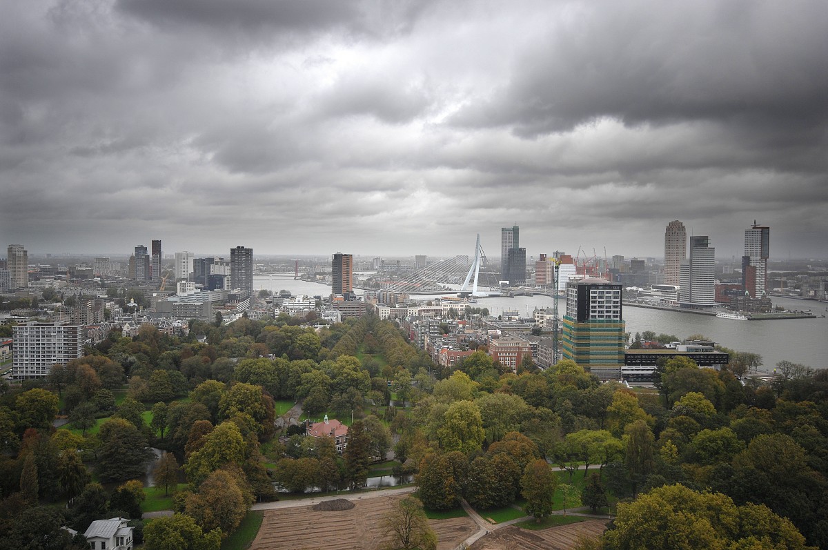 Rotterdam vom Euromast aus gesehen. Aufnahmedatum: 16. Oktober 2011.