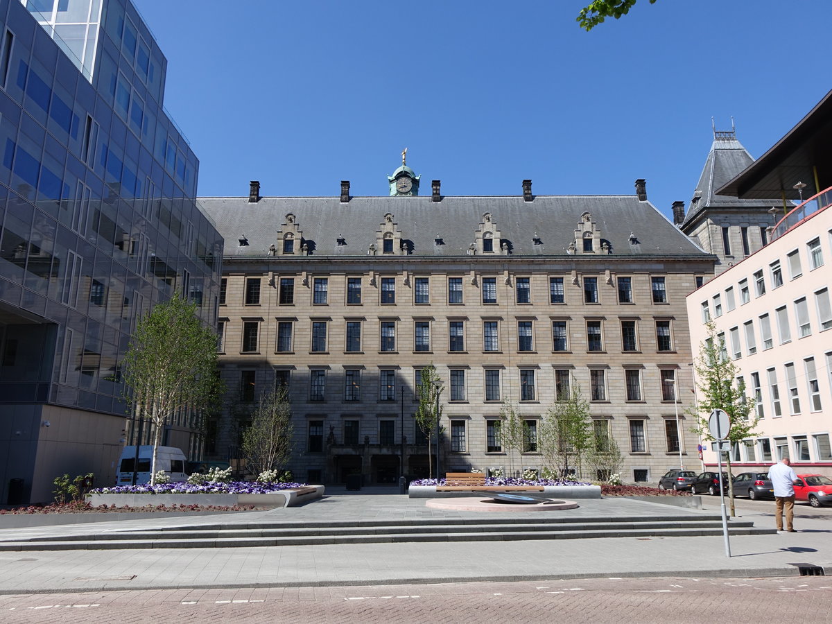 Rotterdam, Rathaus, erbaut von 1914 bis 1920 von Henri Evers (11.05.2016)