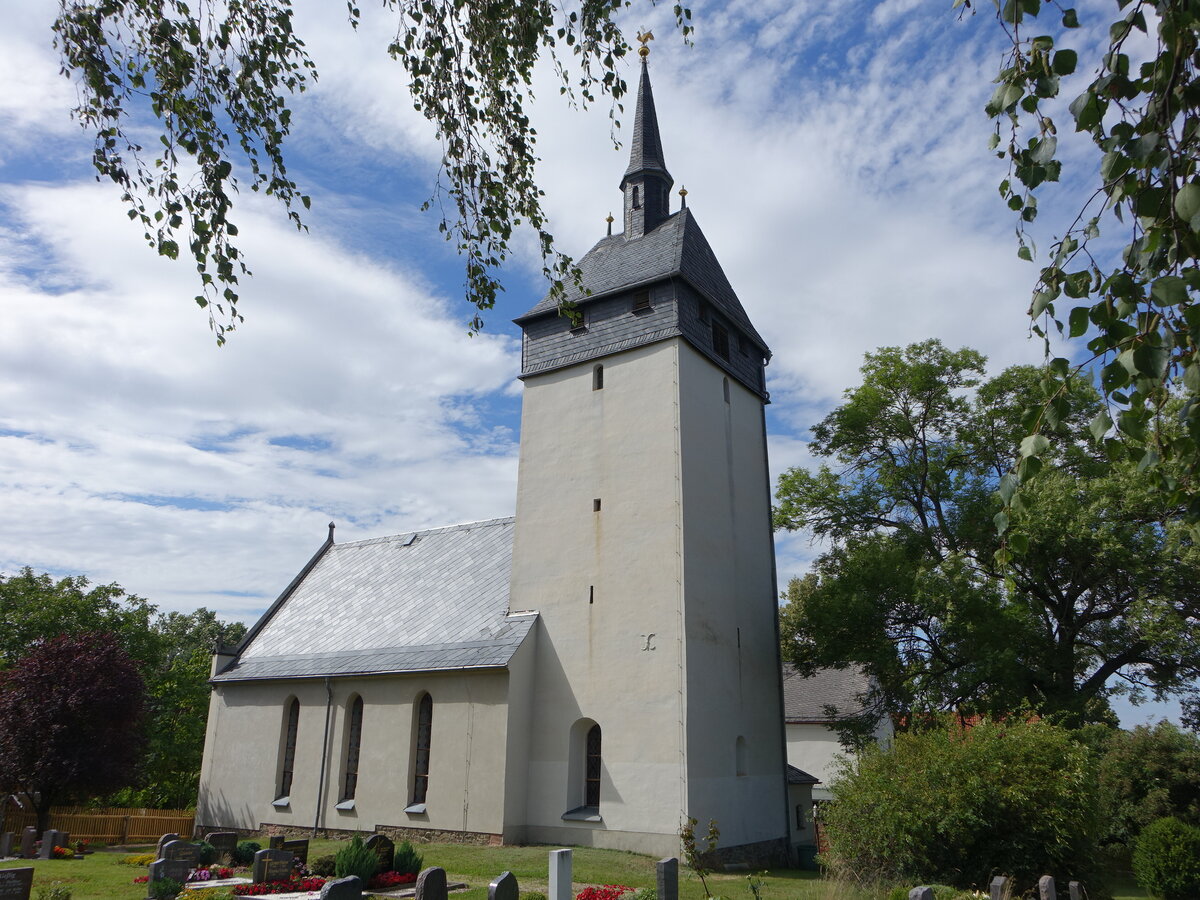 Rottmannsdorf, evangelische Kirche, erbaut im 12. Jahrhundert (12.08.2023)