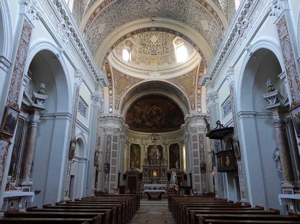 Roverto, Innenraum der Kirche St. Maria del Carmine (07.10.2016)