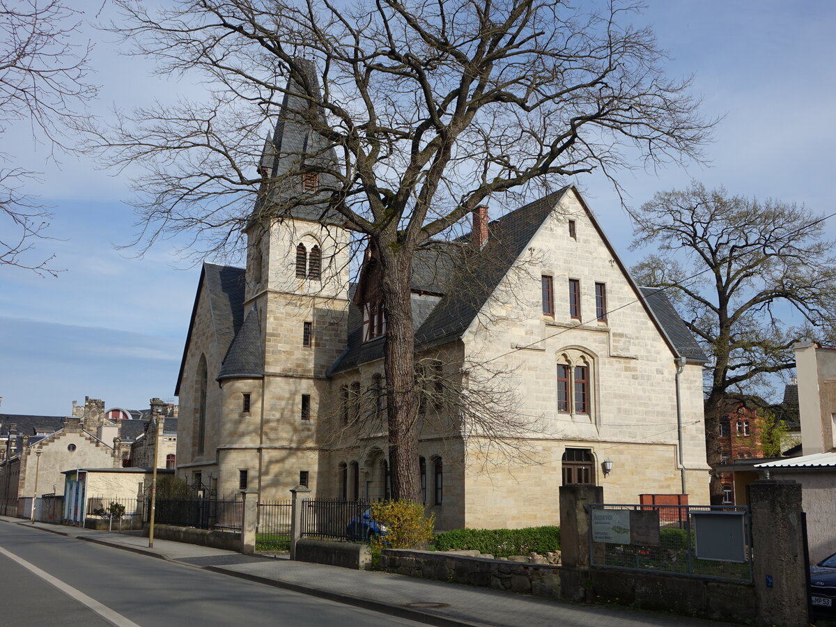 Rudolstadt, kath. Pfarrkirche Mater Dolorosa, neugotisch erbaut von 1872 bis 1874 durch Arnold Gldenpfennig (22.04.2023)