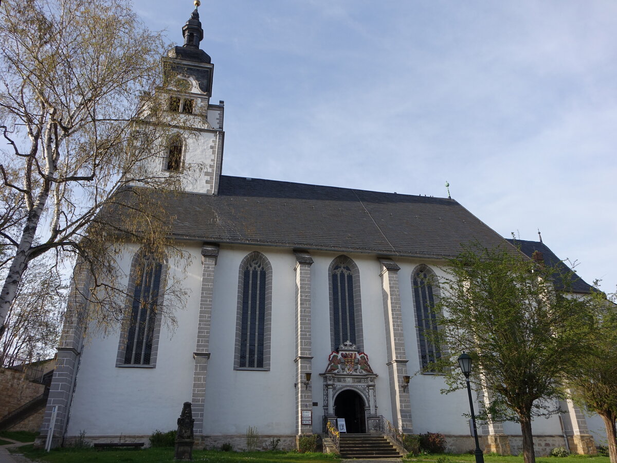 Rudolstadt, Stadtkirche St. Andreas, dreischiffige sptgotische Hallenkirche, erbaut von 1463 bis 1475 (22.04.2023)