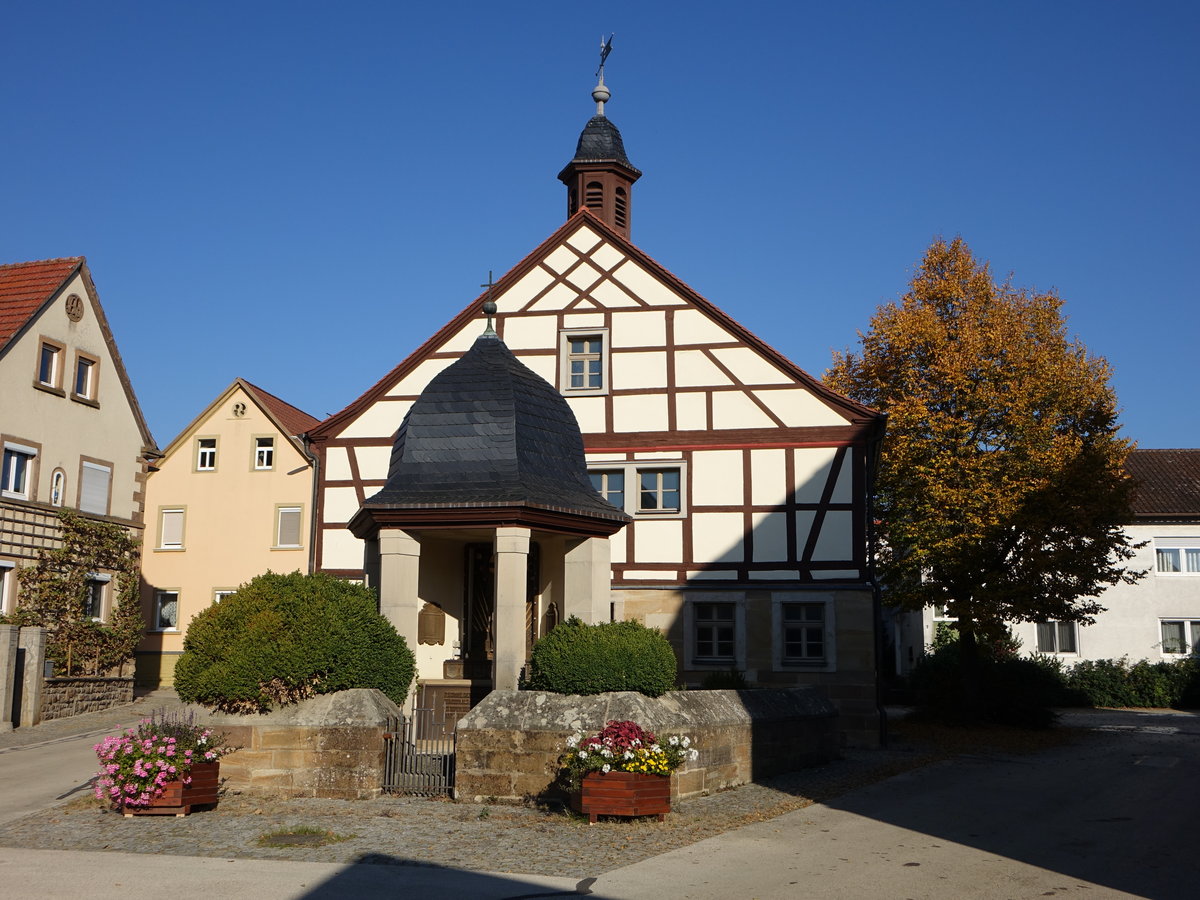 Rgshofen, Brunnen und Rathaus von 1580 an der Hauptstrae (14.10.2018)